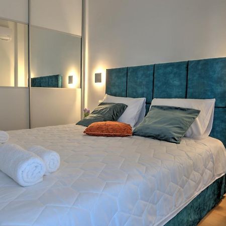 אתונה The Cosy Luxurious Seaside Apartment מראה חיצוני תמונה